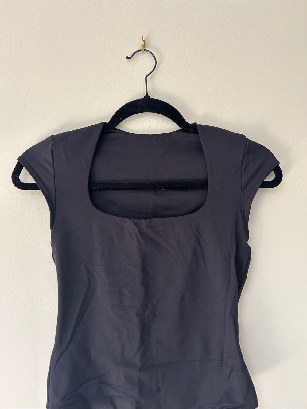 Simons - Women’s Square Neck Cap Sleeve Top - Black